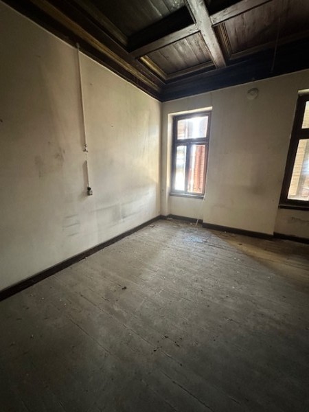 img-property